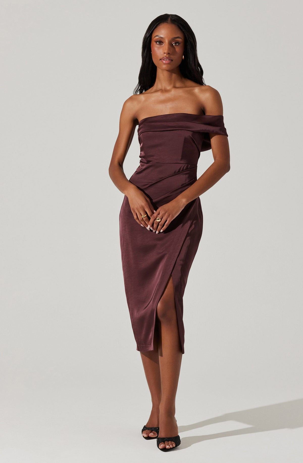 Gwyneria Off Shoulder Midi Dress