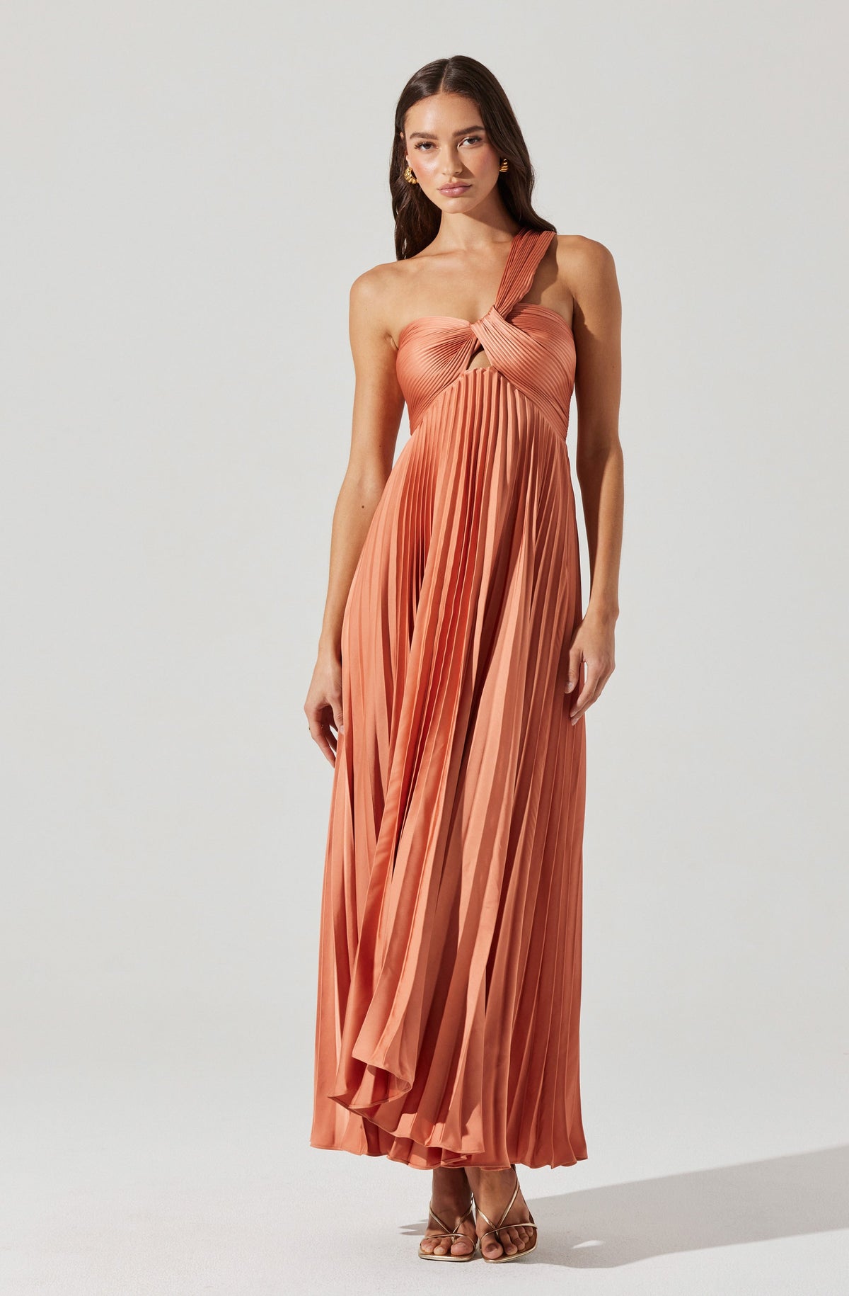 Rasya Pleated Maxi Dress 3/30