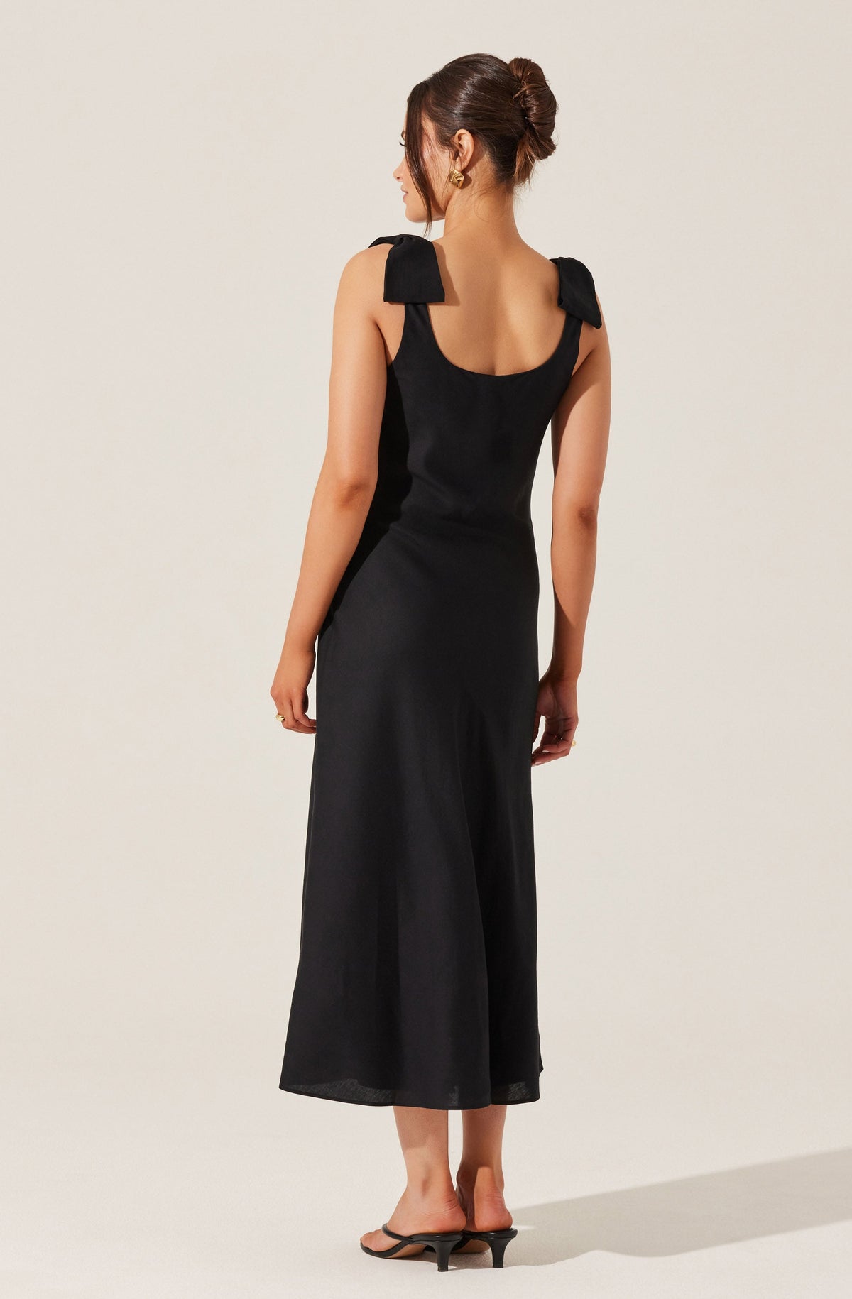 Kateleya Bow Detail Midi Dress
