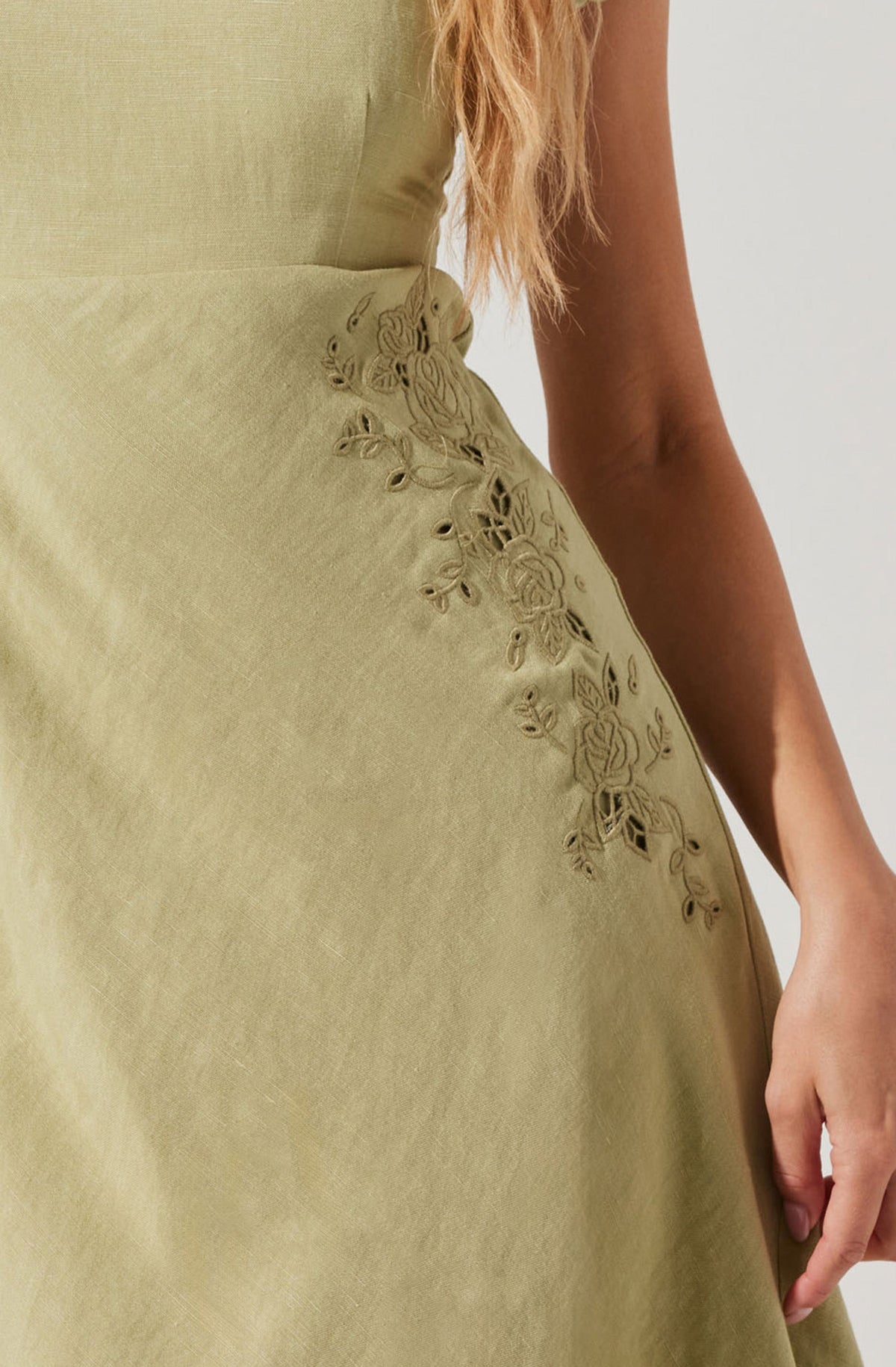 Leocadia dress