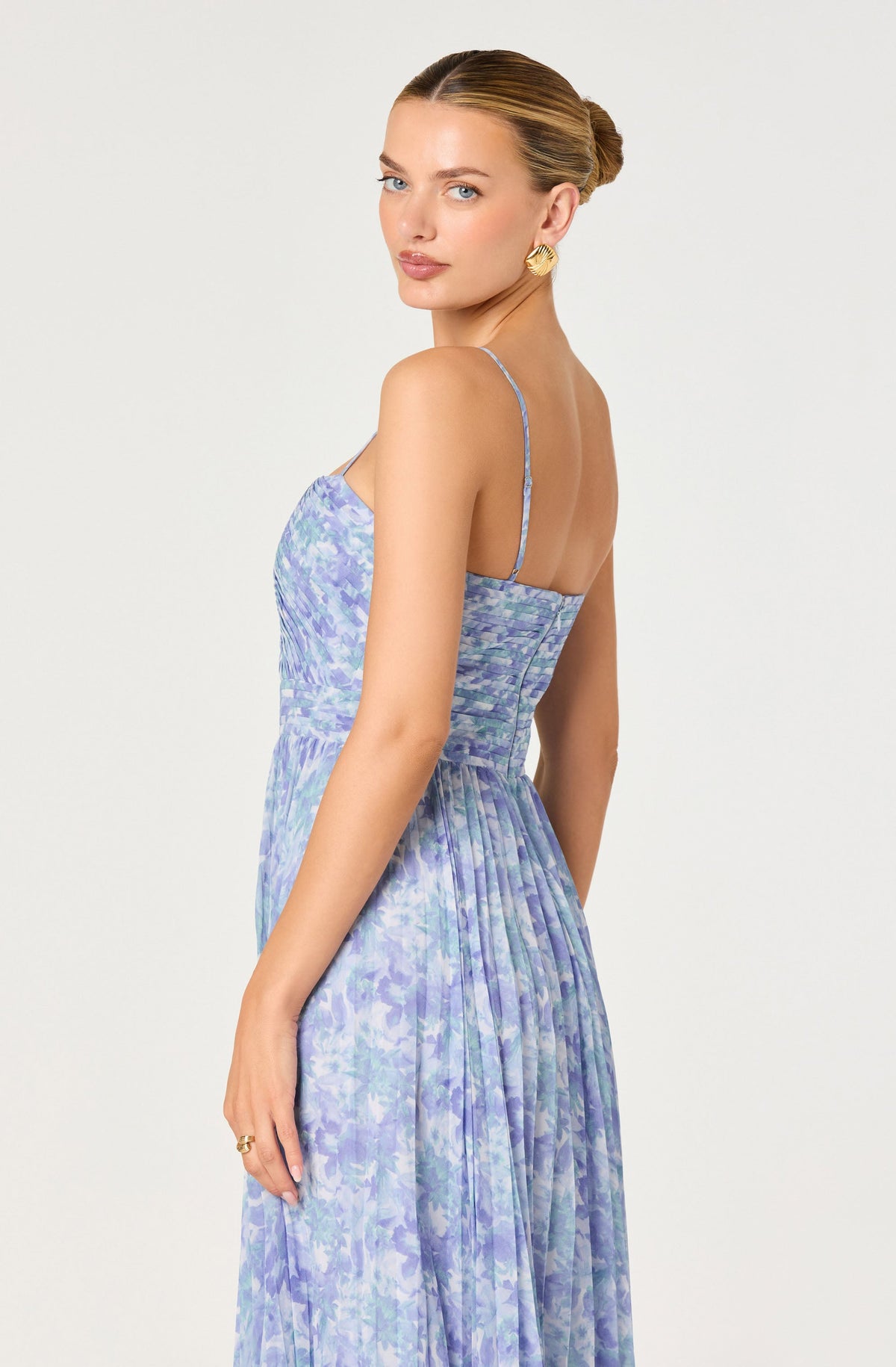 Bayley Floral Pleated Maxi Dress 1/30