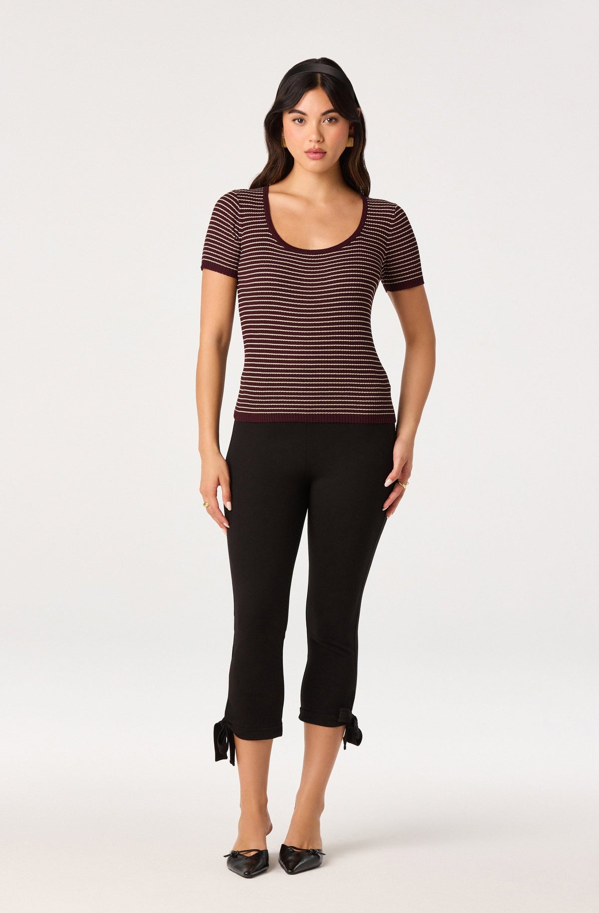 Eliza Bow-Tie Knit Capri Pants