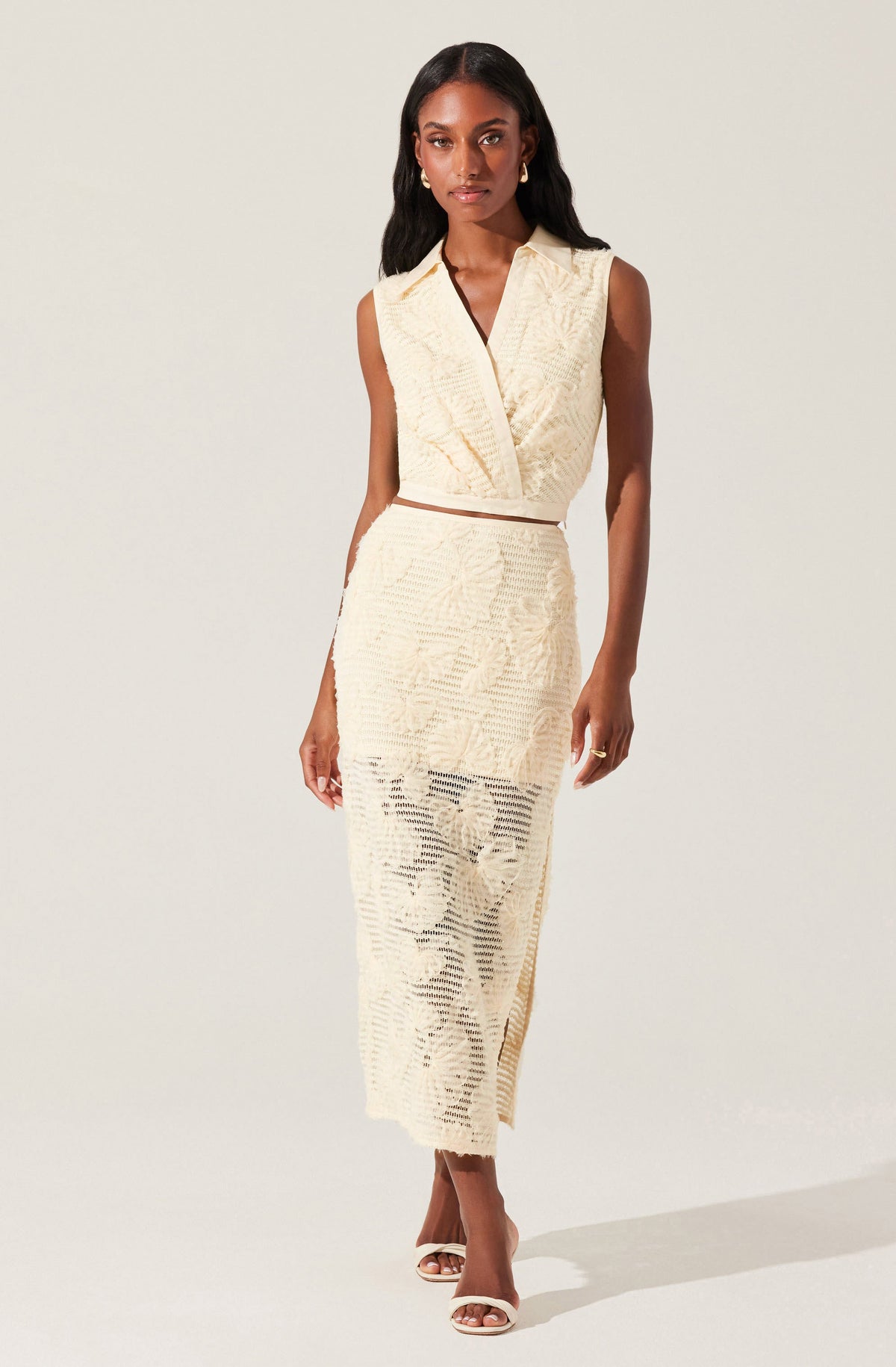 Sol Textured Floral Knit Midi Skirt