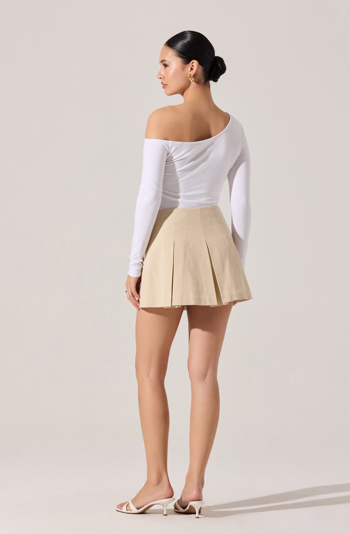 Kora Twist Front Top