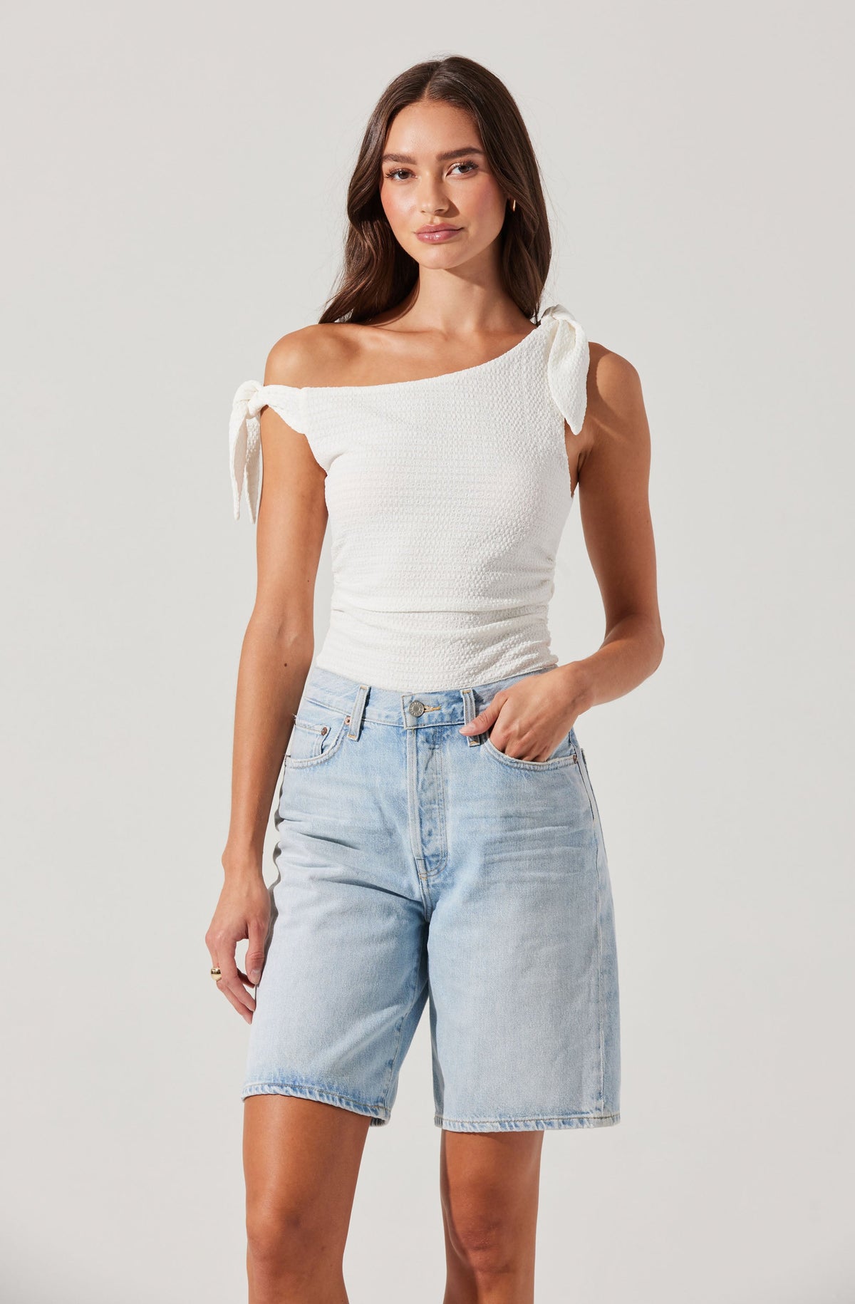 Lora top