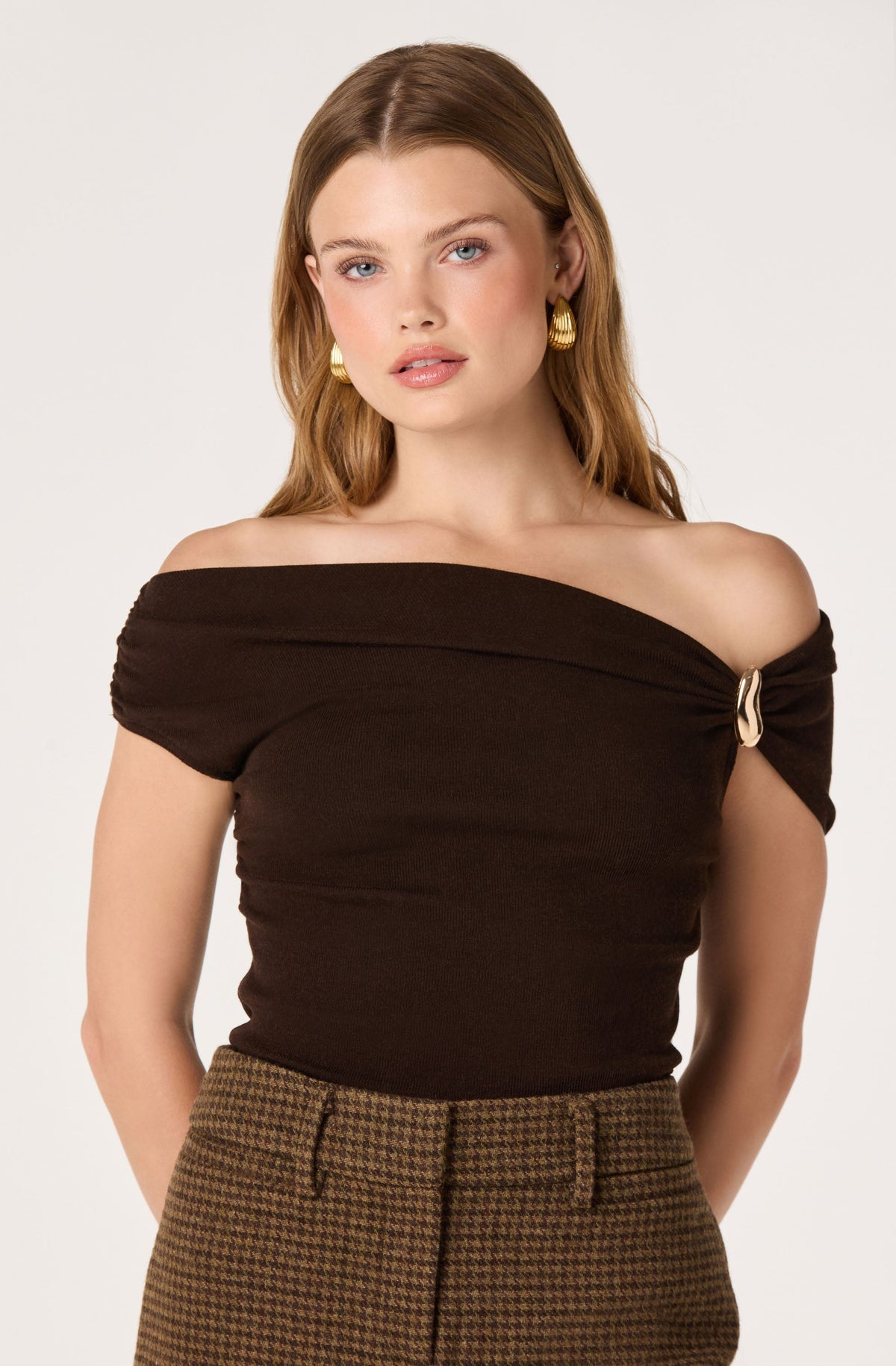 Lesley Knit Off Shoulder Top