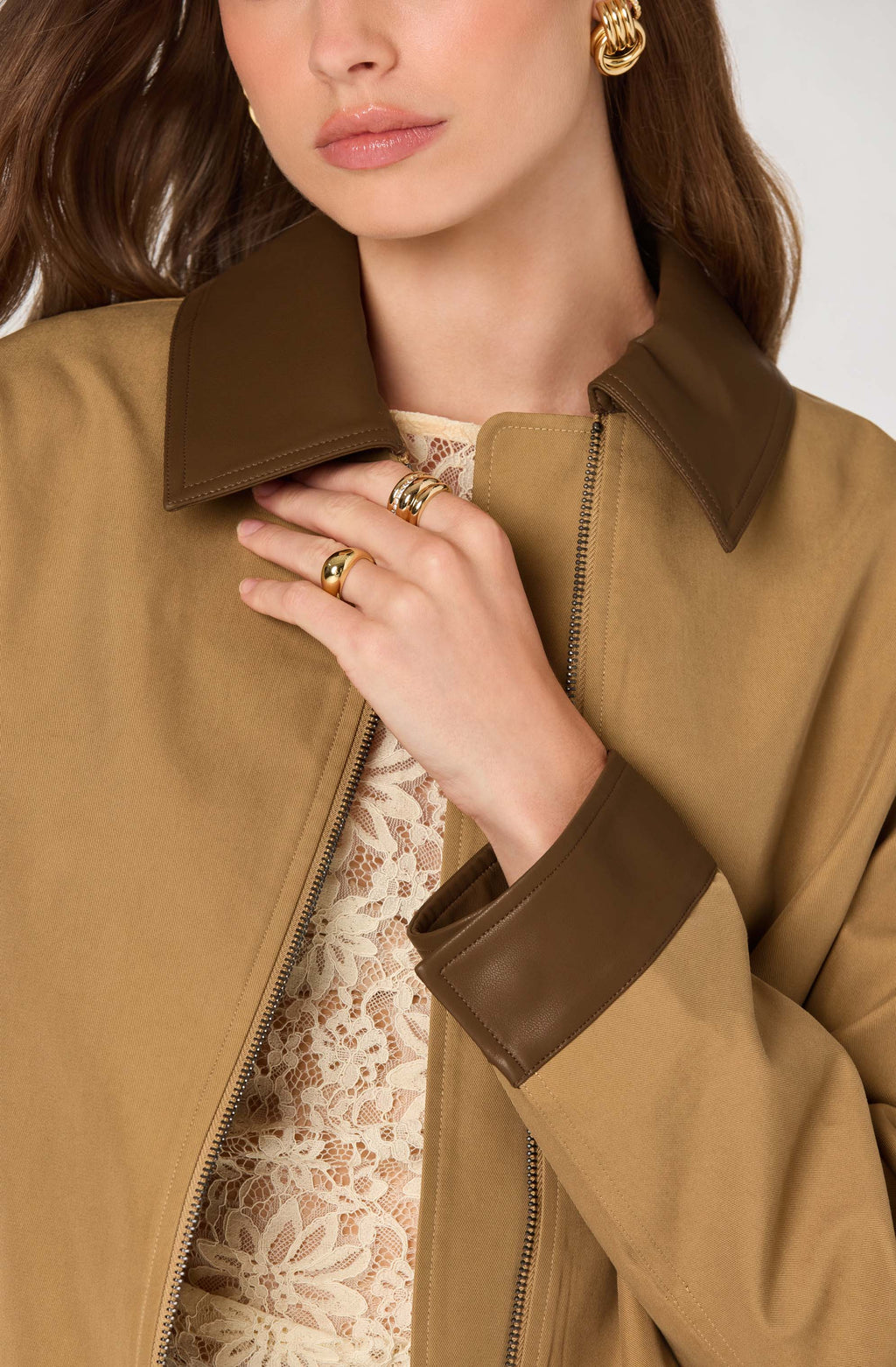 Contrast collar jacket